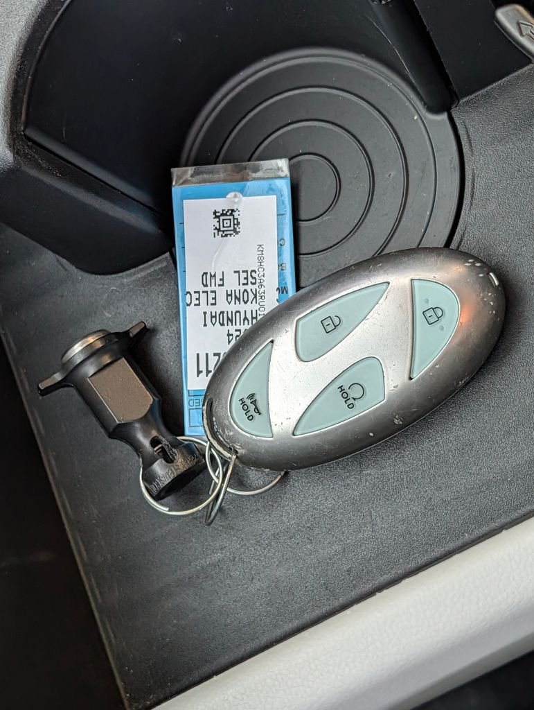 2024 Hyundai Kona EV SEL - Photo 32