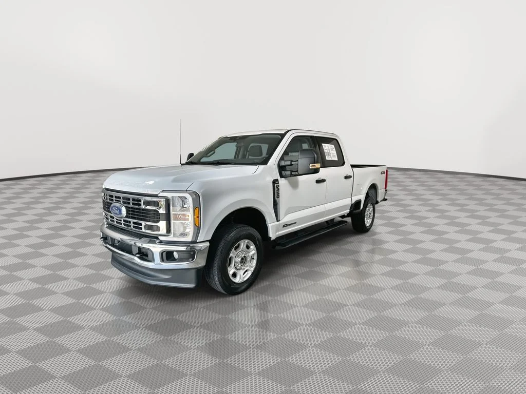 Used 2025 White Ford XLT image 4