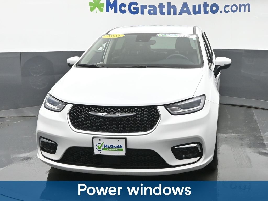 Used 2023 White Chrysler Touring L image 8