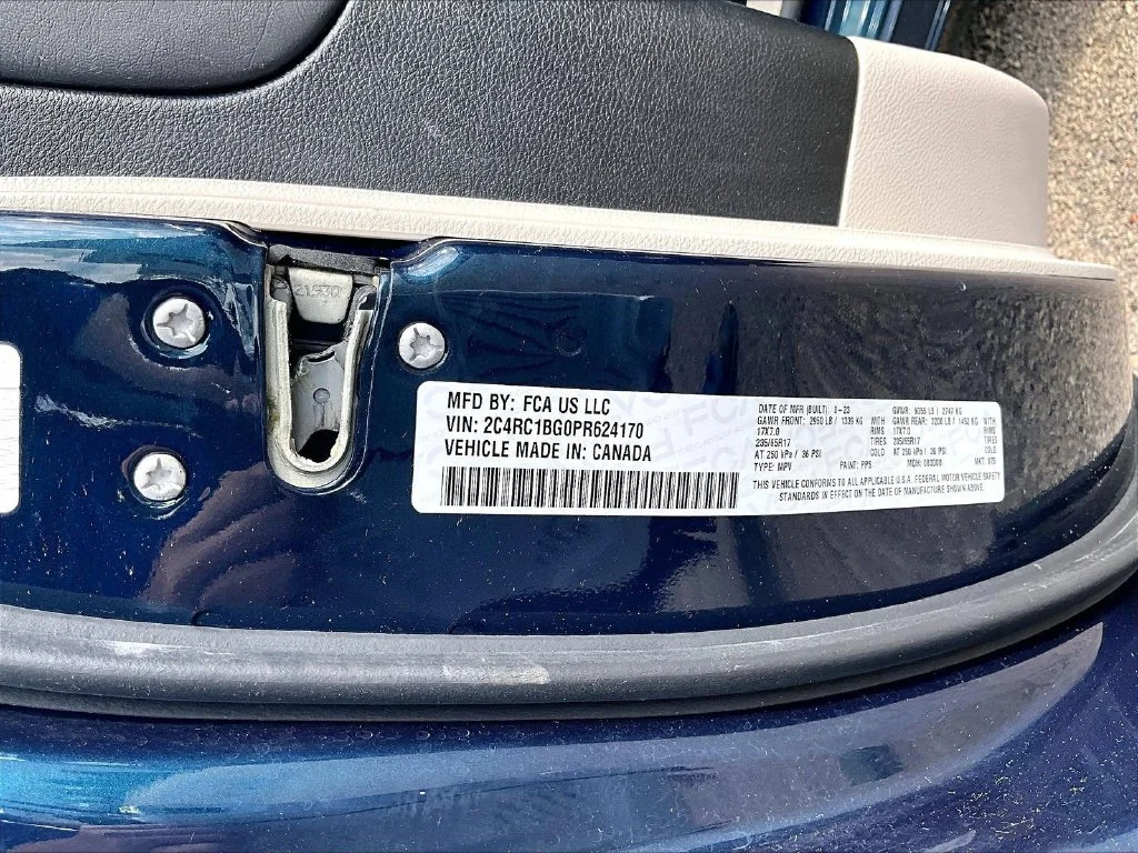 Used 2023 Blue Chrysler Touring L image 22