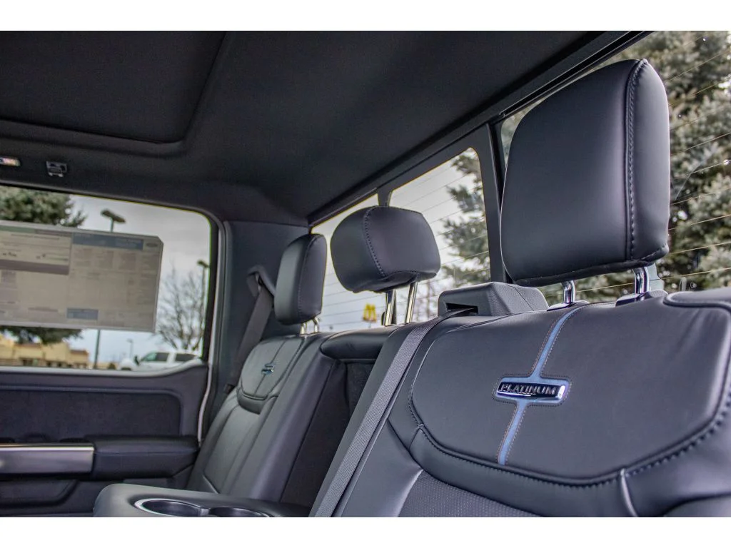 2026 Ford F-350 Super Duty Platinum - Photo 40