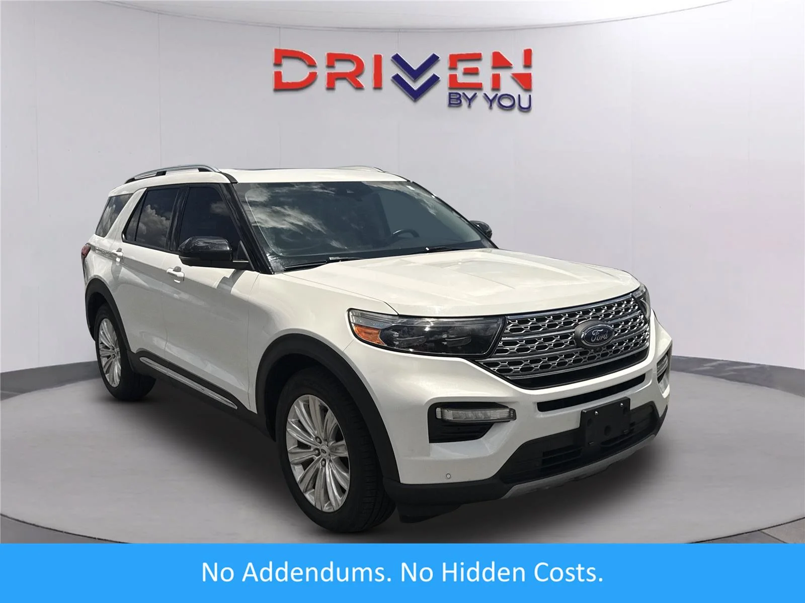 2022 Ford Explorer Limited RWD's photo