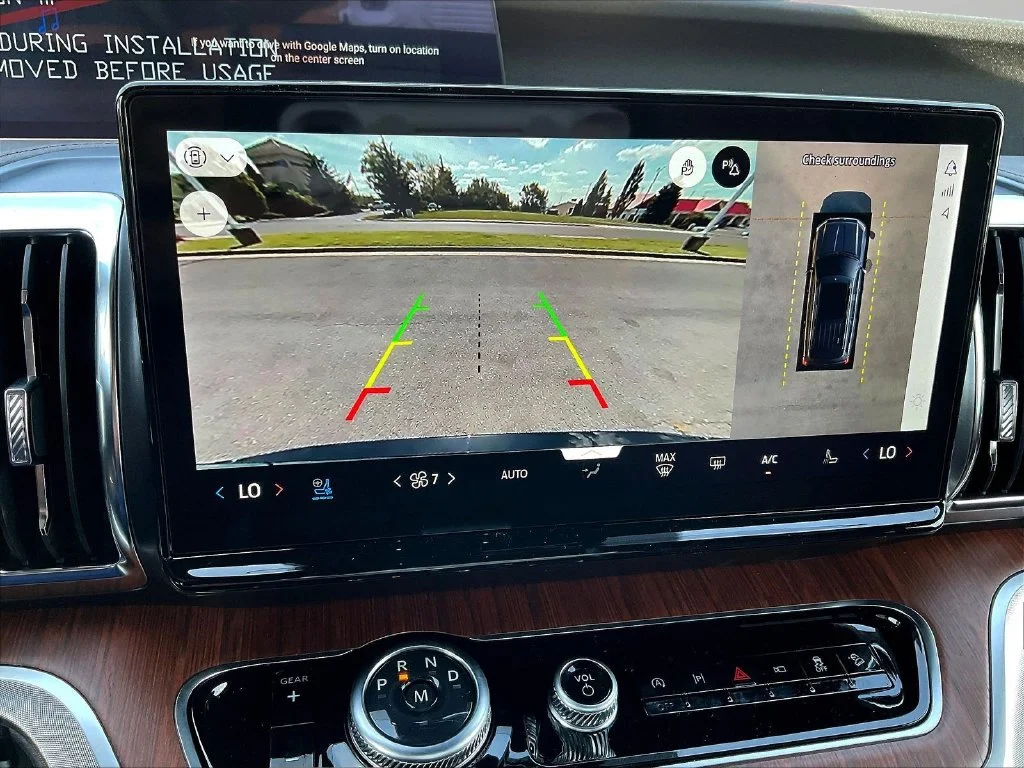 New 2027 Agate Black Metallic Ford MAX King Ranch® image 22