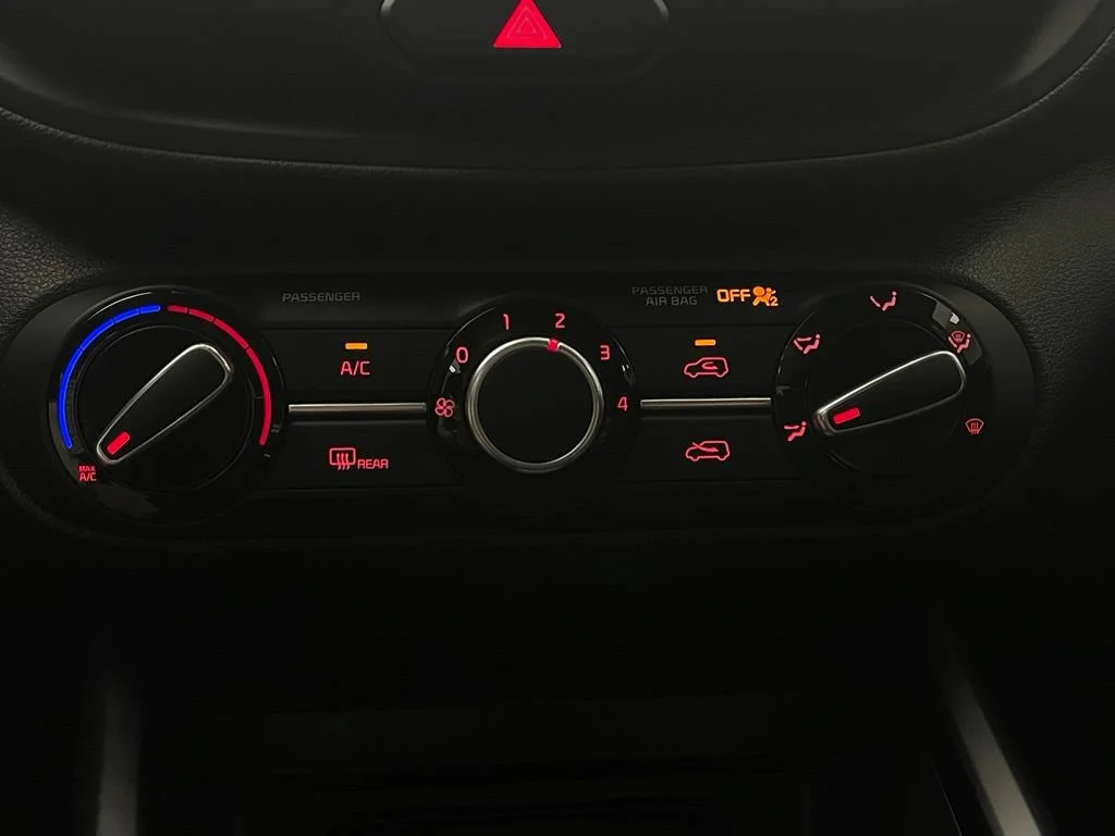 Used 2022  Kia LX image 24
