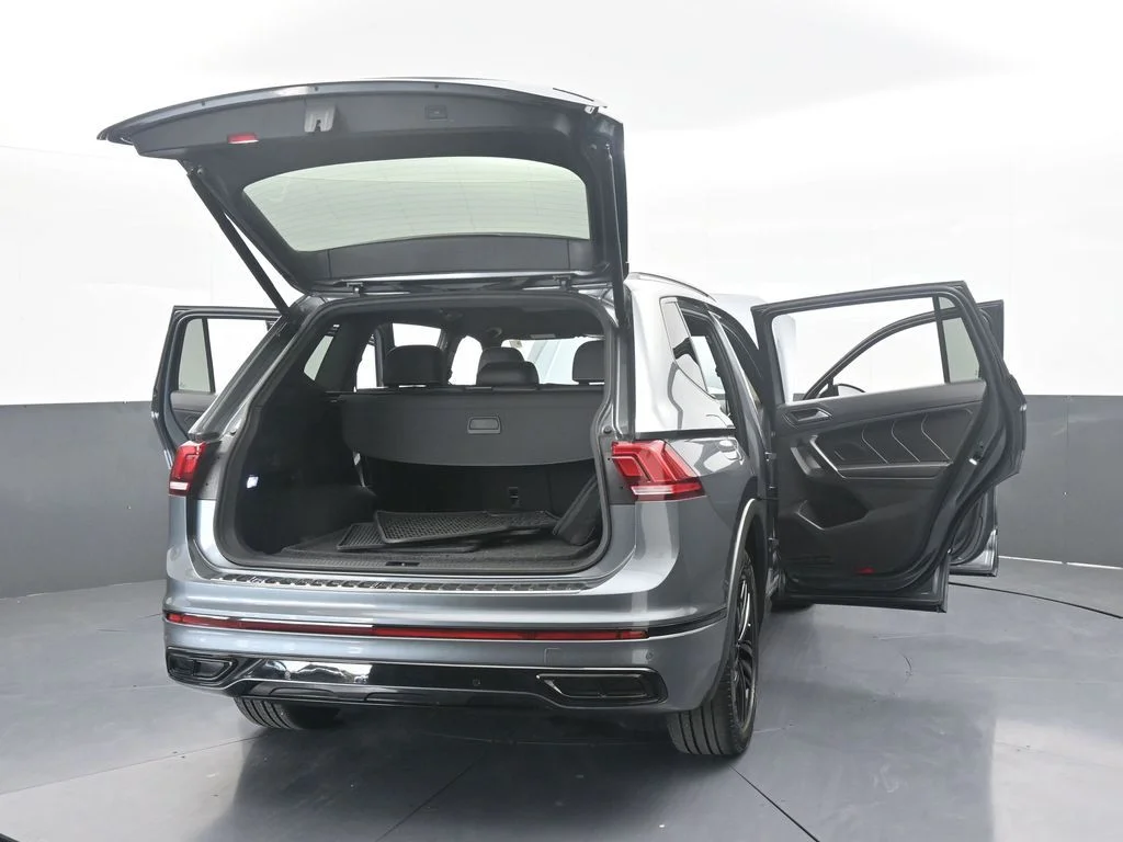 Used 2022 Gray Volkswagen 2.0T SE R-Line Black image 82