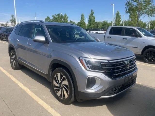 2024 Volkswagen Atlas 2.0T SEL 4MOTION's photo
