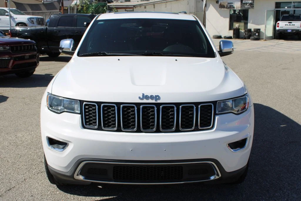 Used 2017 Jeep Grand Cherokee Limited with VIN 1C4RJFBG3HC864102 for sale in Thousand Oaks, CA
