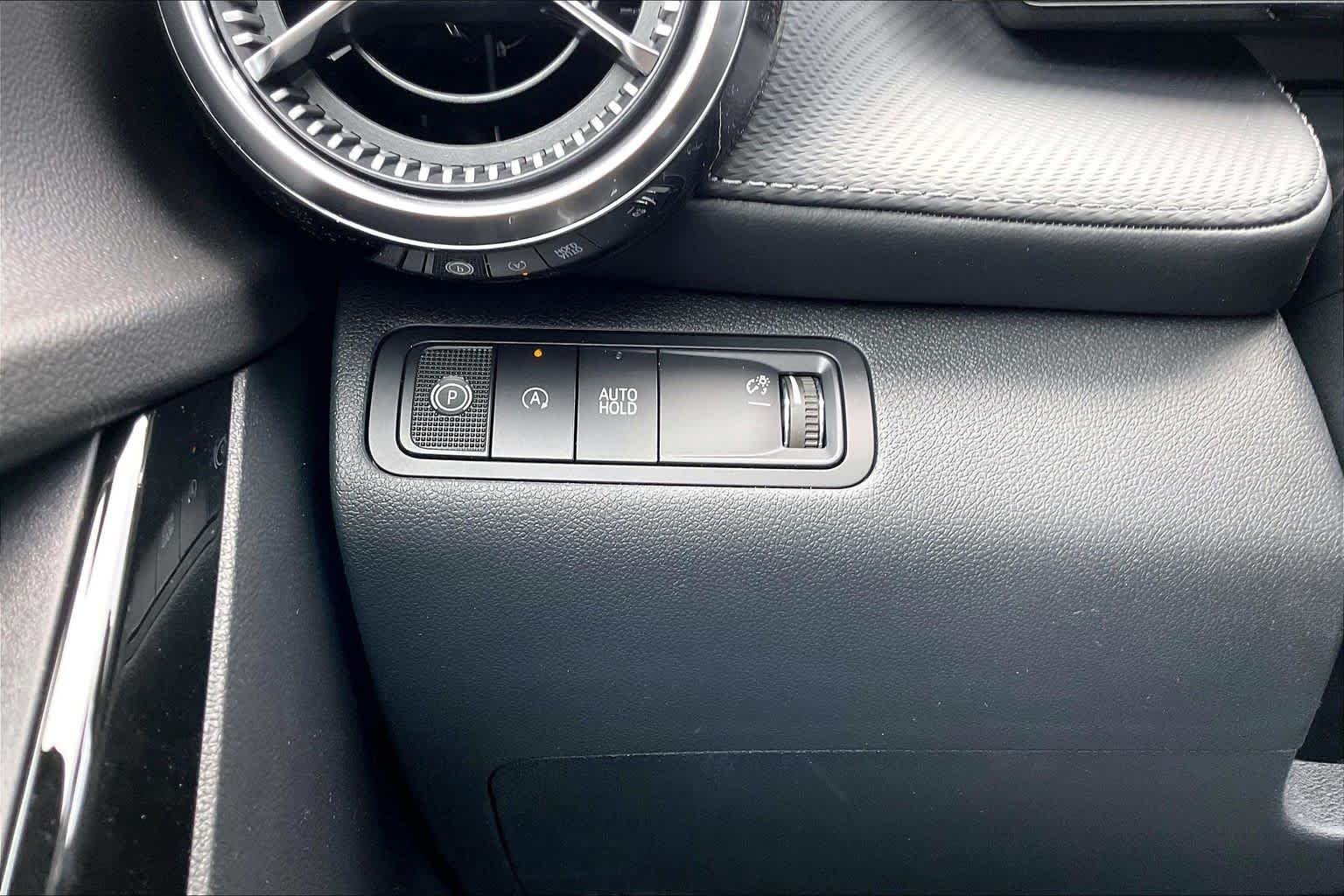 2027 Chevrolet Equinox LT - Photo 18