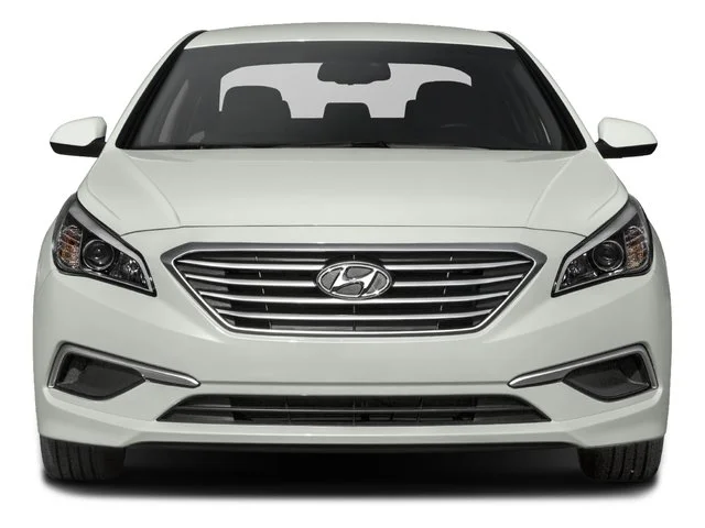 Used 2017 Phantom Black Hyundai SE image 7