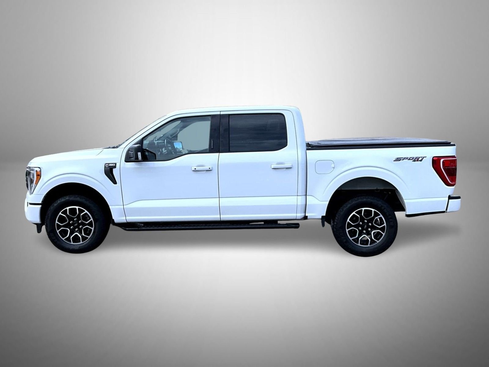 Used 2021 White Ford XLT image 8