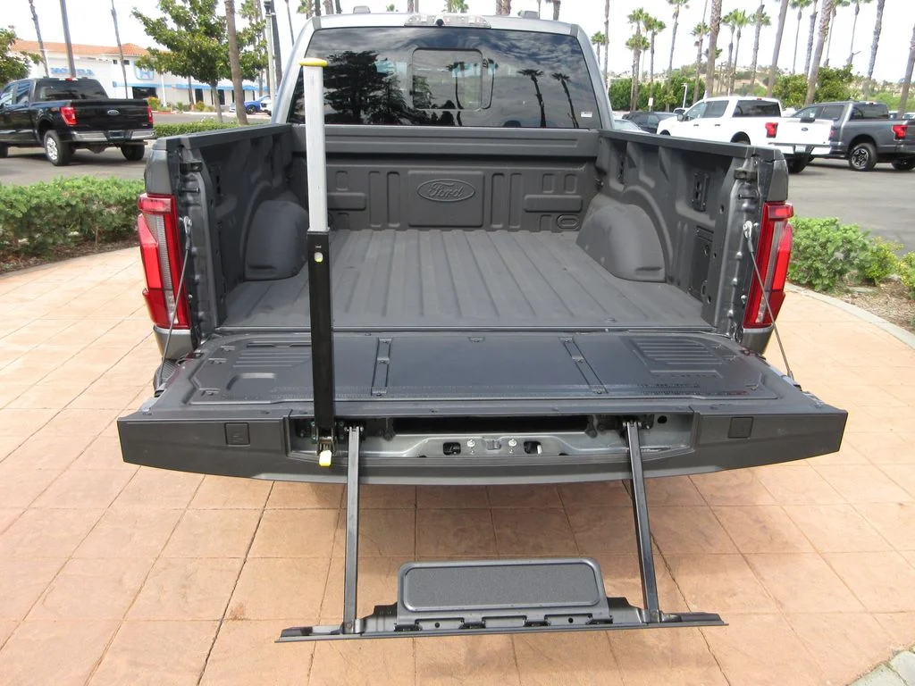 Certified Used 2026 Carbonized Gray Metallic Ford Raptor image 31