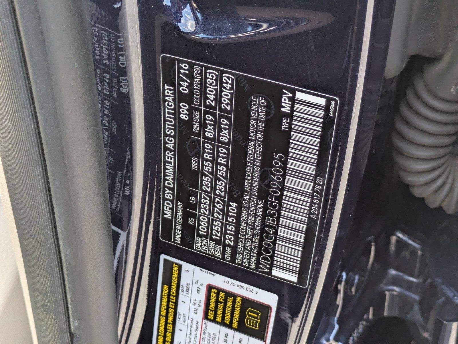 Used 2016 Lunar Blue Metallic Mercedes-Benz GLC 300 image 38