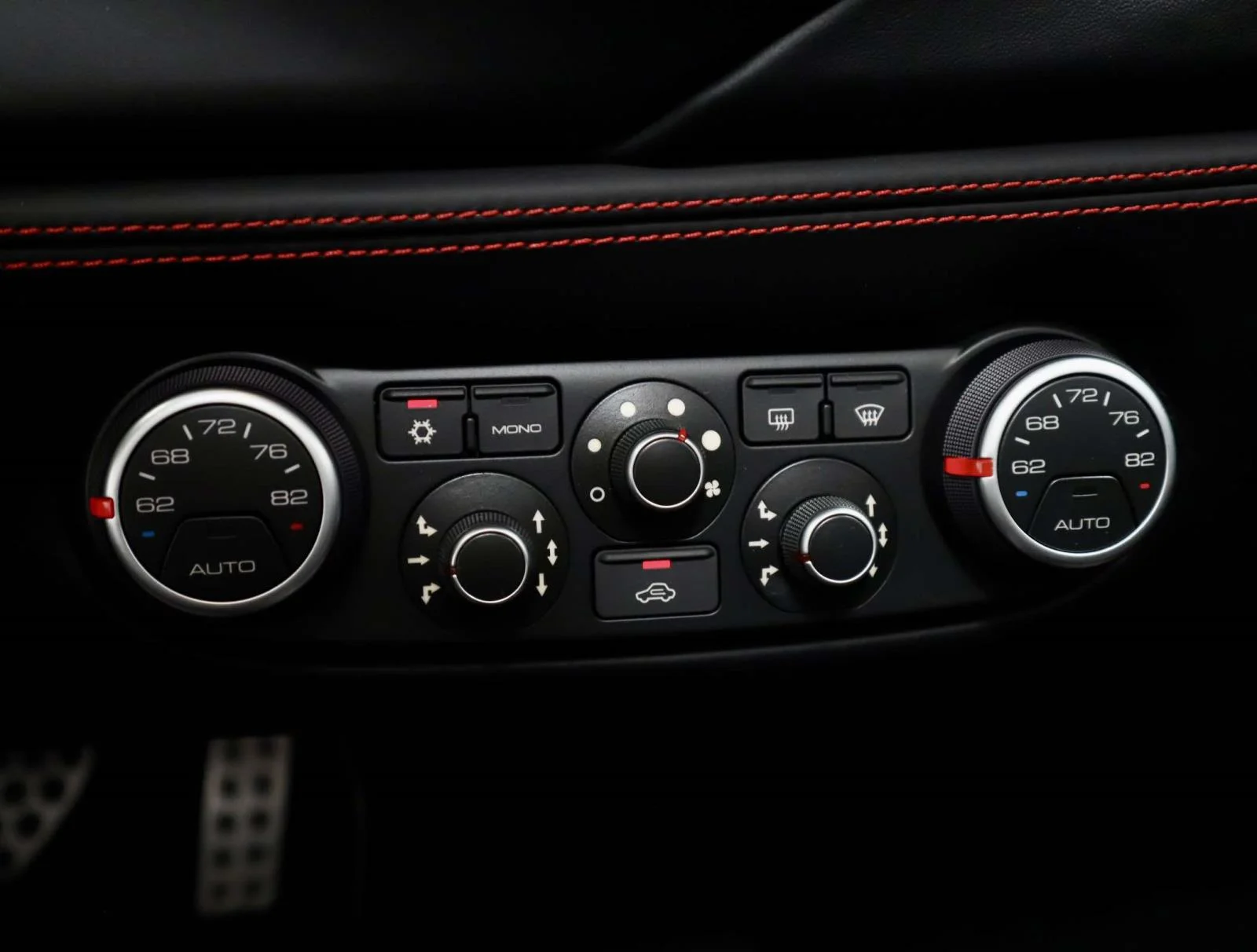 Used 2019 Black Ferrari Convertible image 32