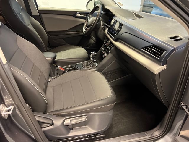 Used 2023 Gray Volkswagen 1.5T SE image 10