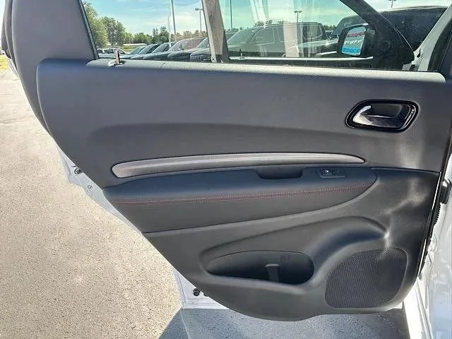 2025 Dodge Durango R/T - Photo 10