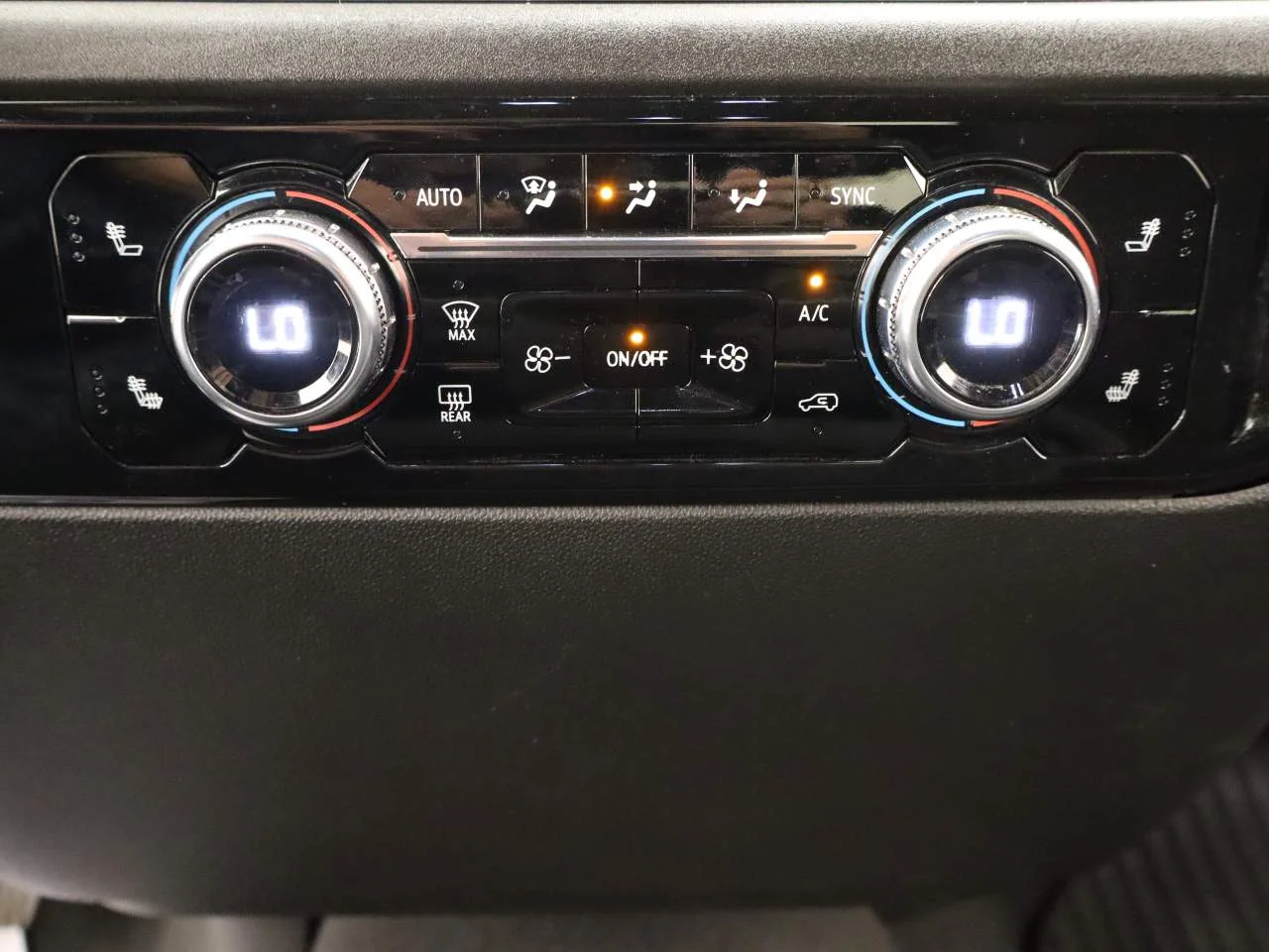 Used 2023 Volcanic Red GMC Elevation Extended Cab image 10