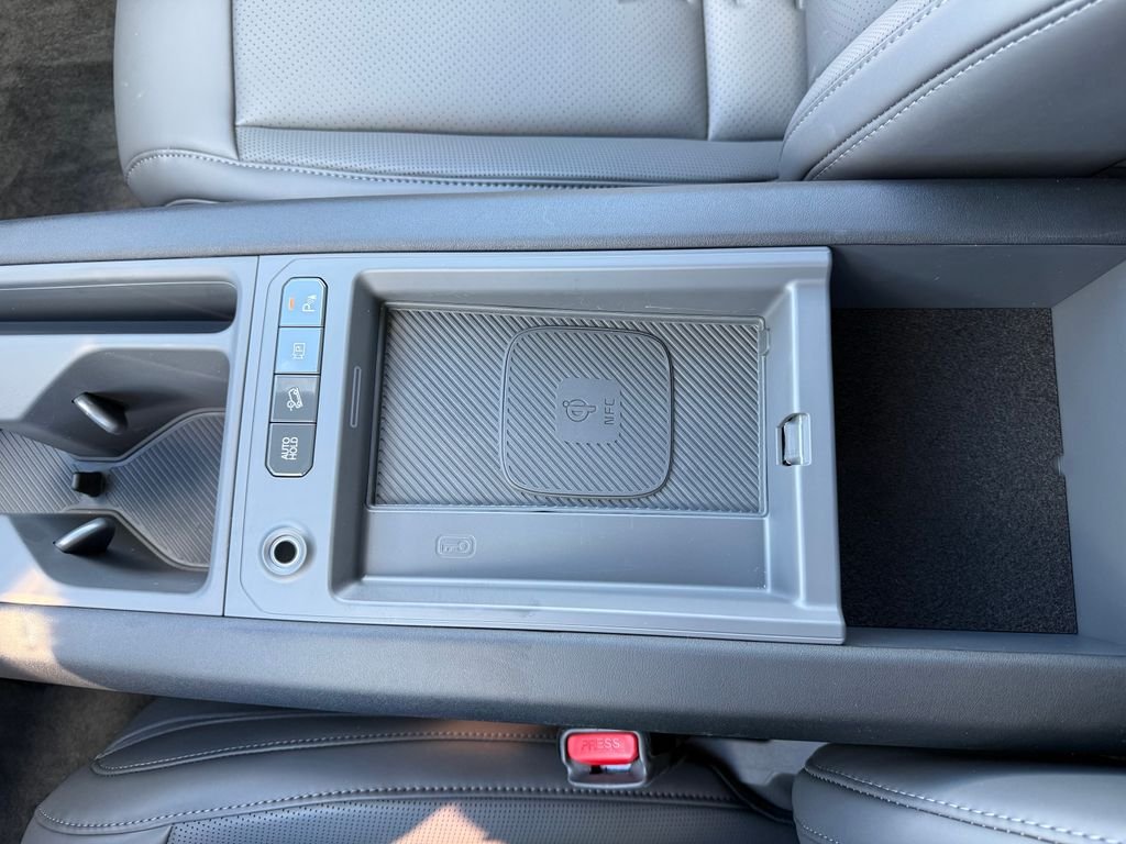 New 2026 Ocean Blue Kia Wind AWD image 33