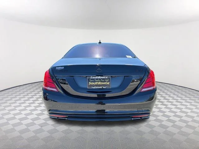 Used 2017 Black Mercedes-Benz 4MATIC® image 6