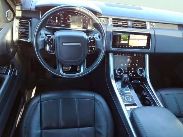 Used 2021 Black Land Rover HSE Silver Edition image 14