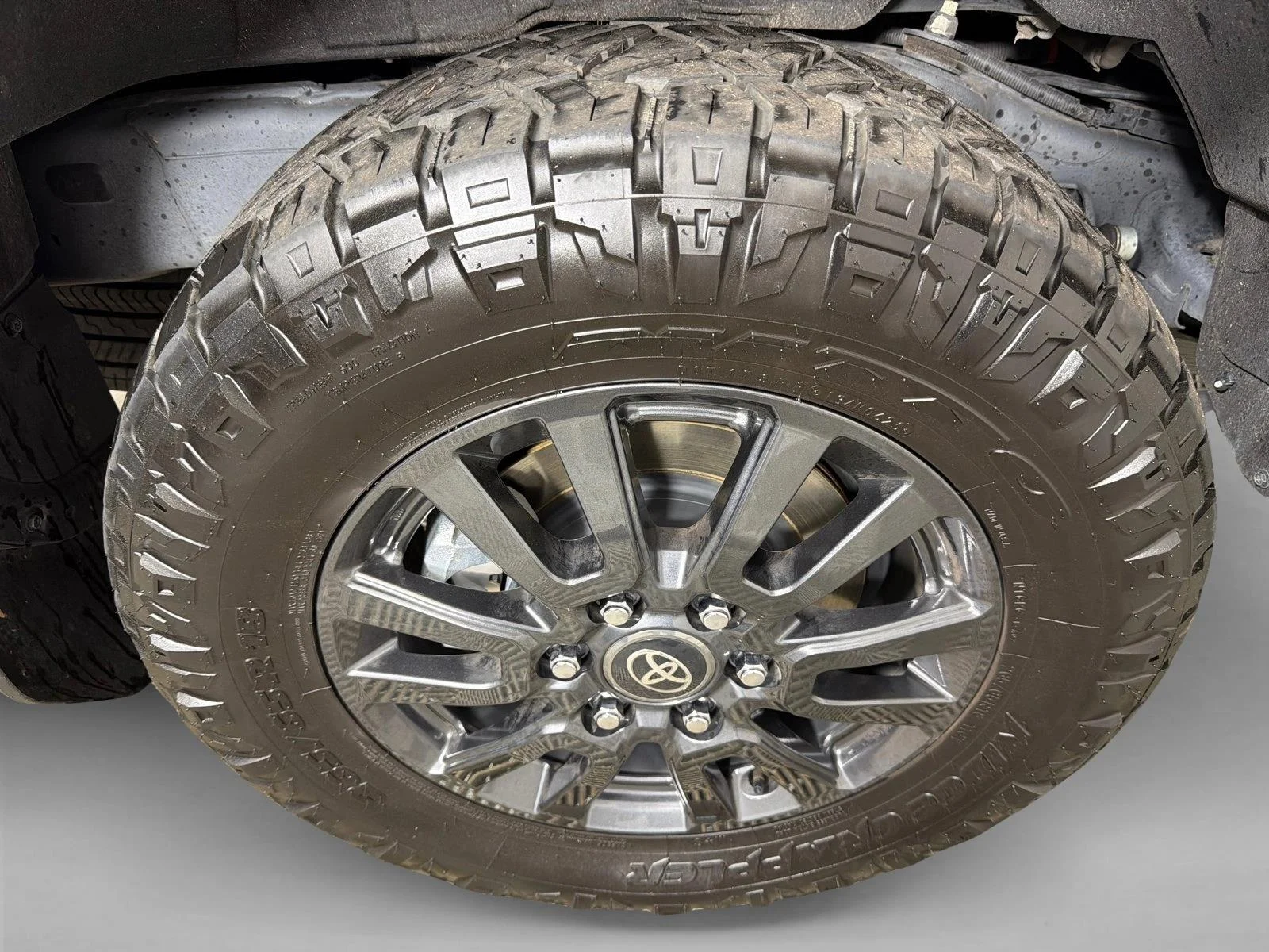 Used 2025 White Toyota 1958 image 17