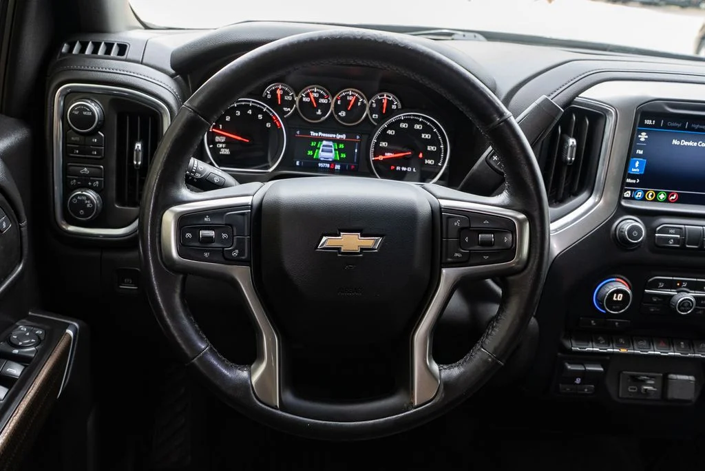 Used 2020 Black Chevrolet LT image 13