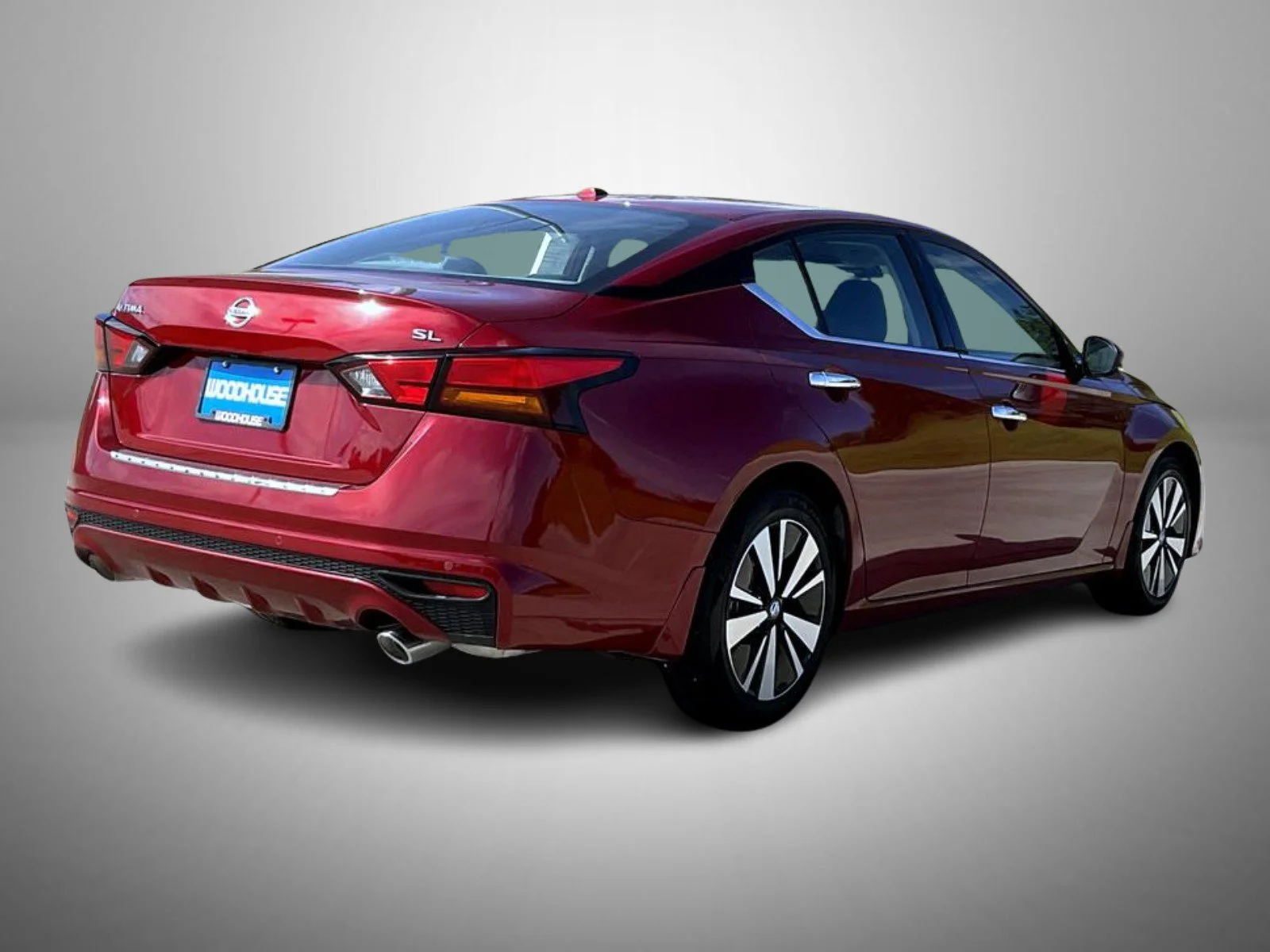 Used 2022 Red Nissan 2.5 SL image 5