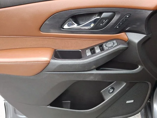 Used 2019 Gray Chevrolet High Country image 15