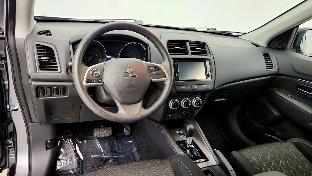 Used 2024 Mercury Gray Metallic Mitsubishi ES 2.0 AWC image 11