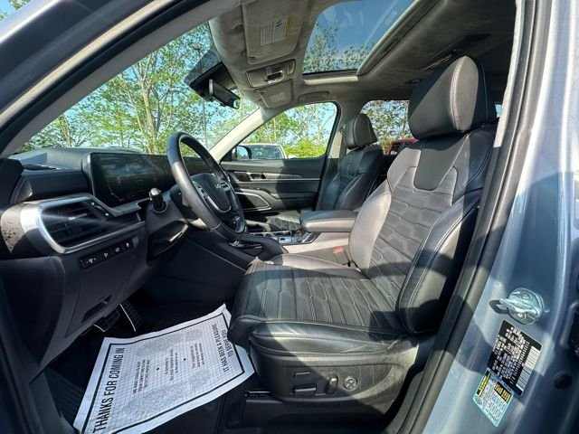 Used 2024 Silver Kia SX-Prestige image 24