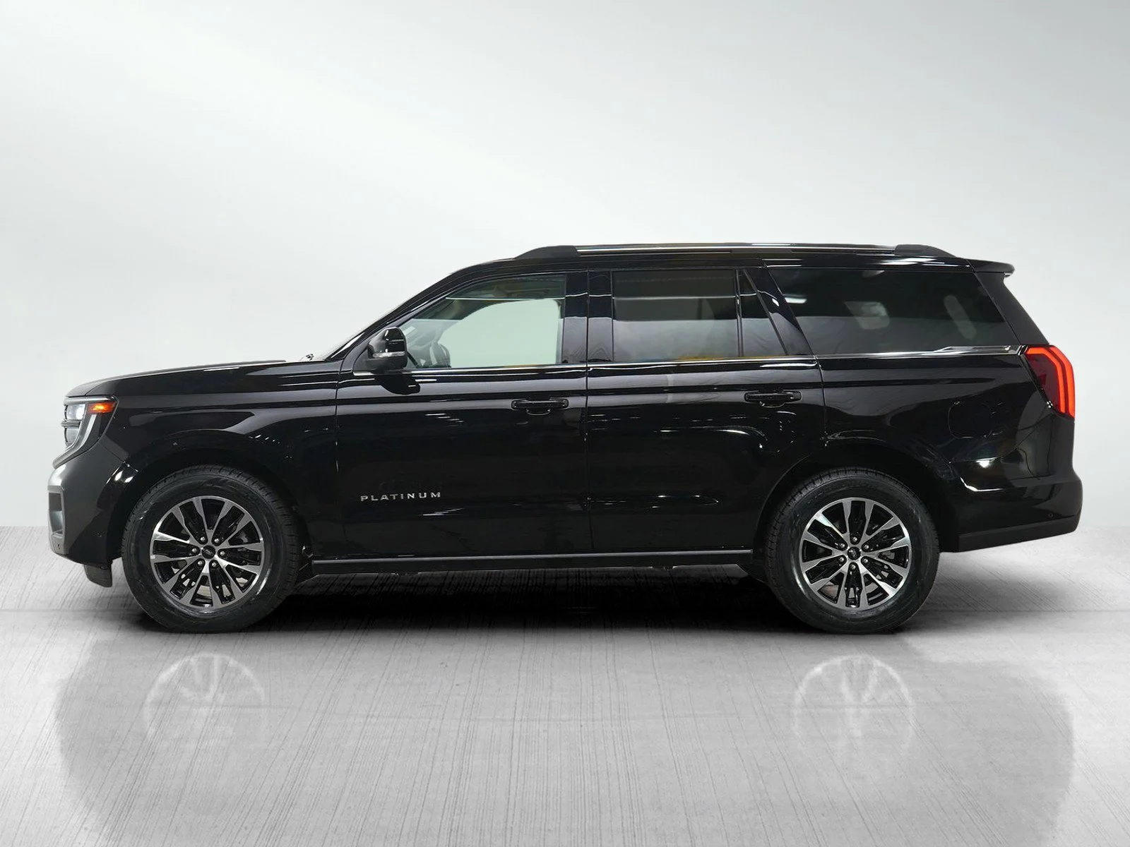 Used 2025 Ford Expedition Platinum with VIN 1FMJU1M8XSEA10857 for sale in Minneapolis, Minnesota