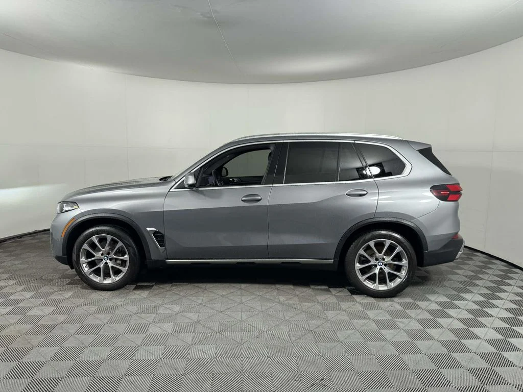 Certified Used 2024 Gray BMW xDrive40i image 11