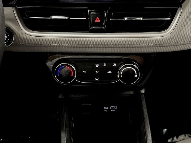 Used 2025 White Chevrolet LT image 15