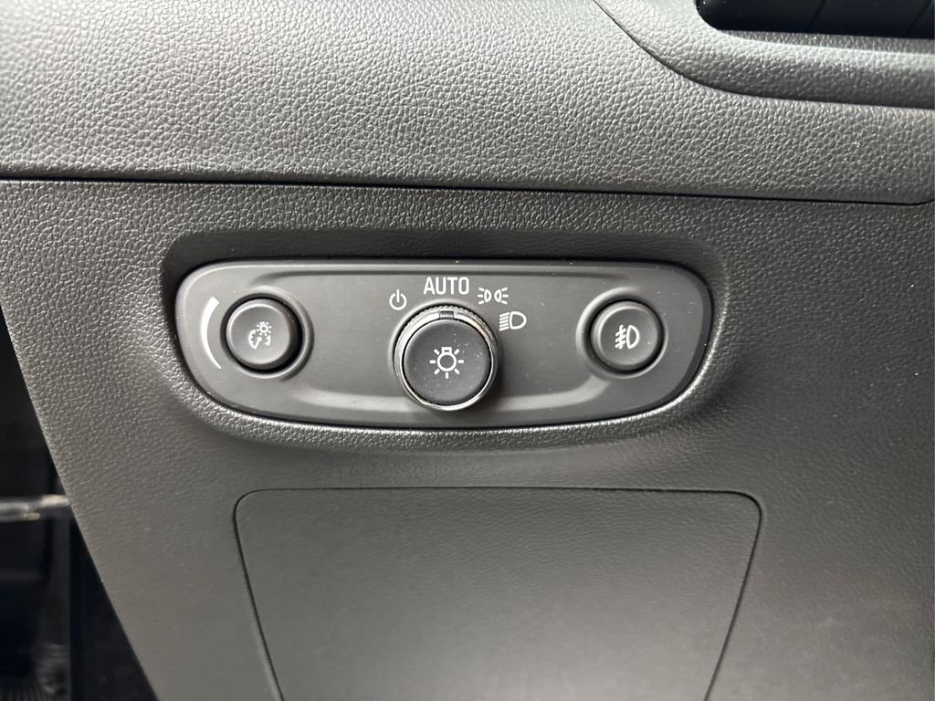 Used 2023 Black Buick Essence image 25