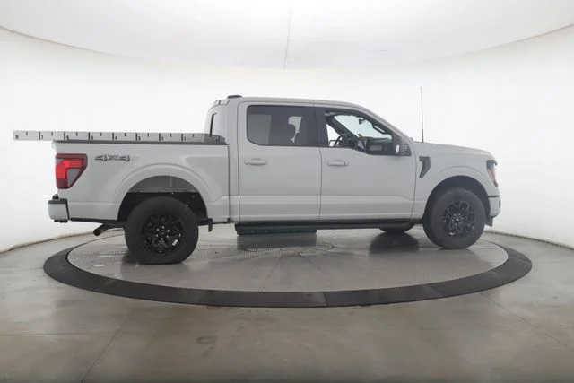 Used 2024 Silver Ford XLT image 6