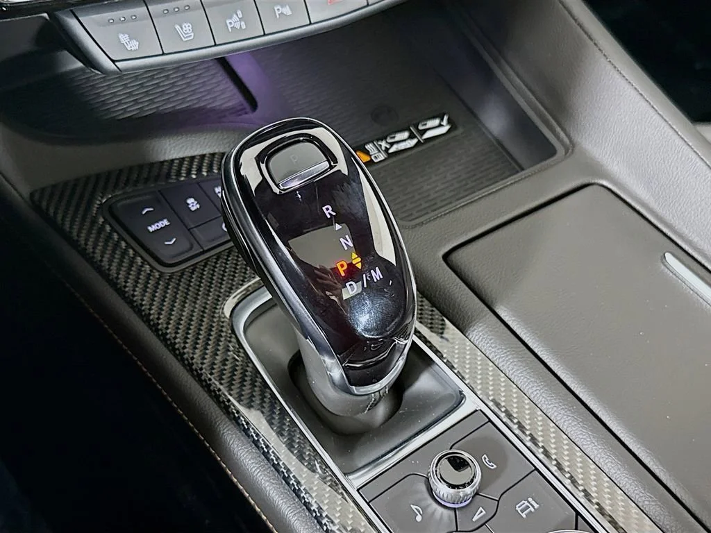 2026 Cadillac CT5 V-Series - Photo 17