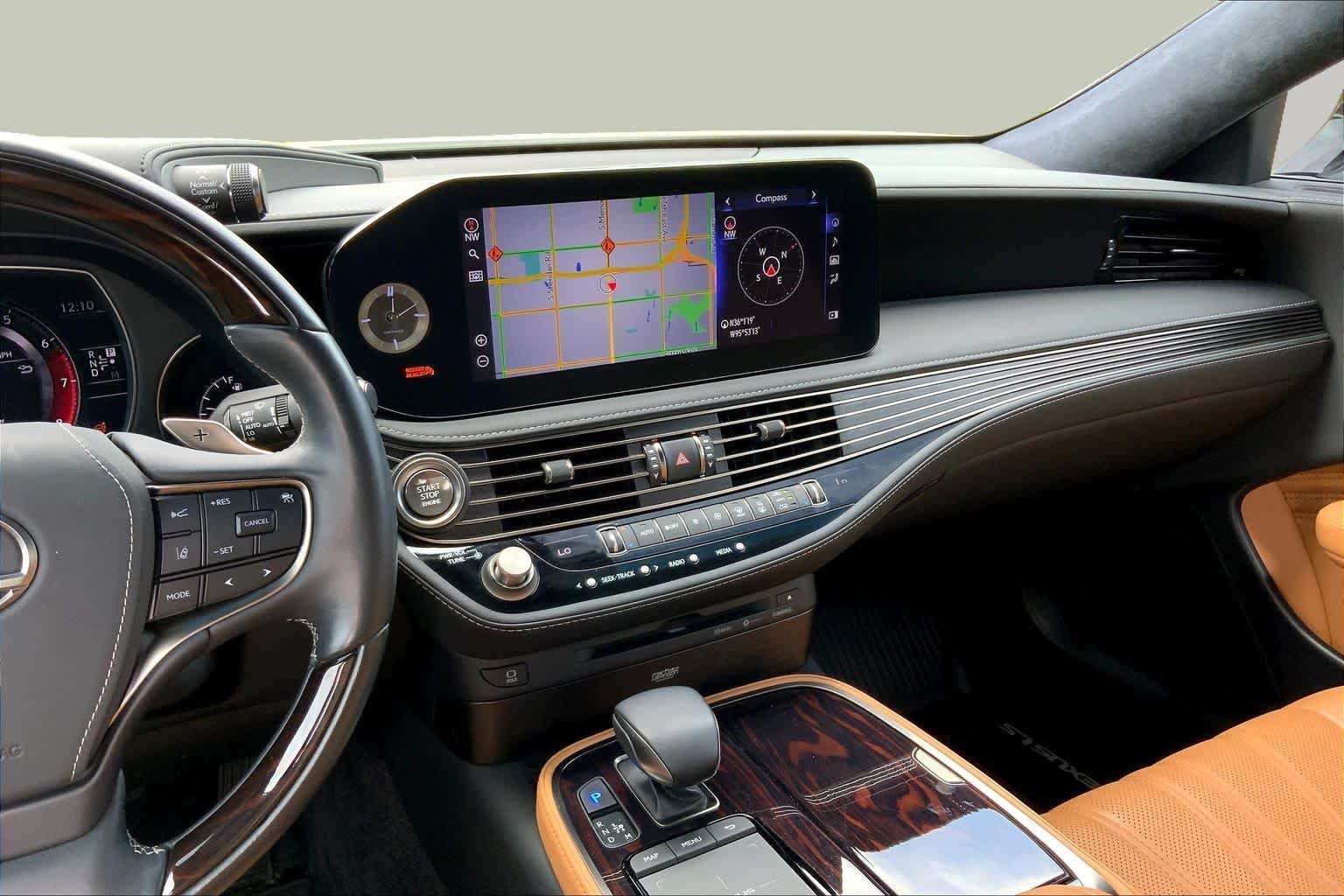 Pre-Owned 2022 Lexus LS 500