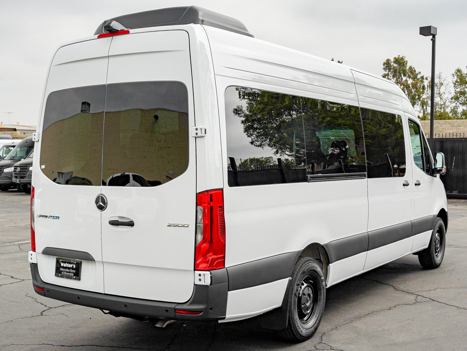 New 2026 Arctic White Mercedes-Benz 2500 High Roof I4 Diesel 170 RWD image 4