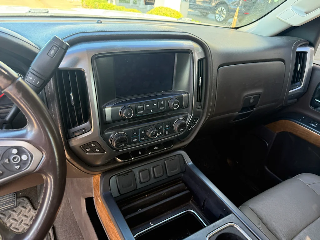 Used 2014 Summit White Chevrolet LTZ image 12