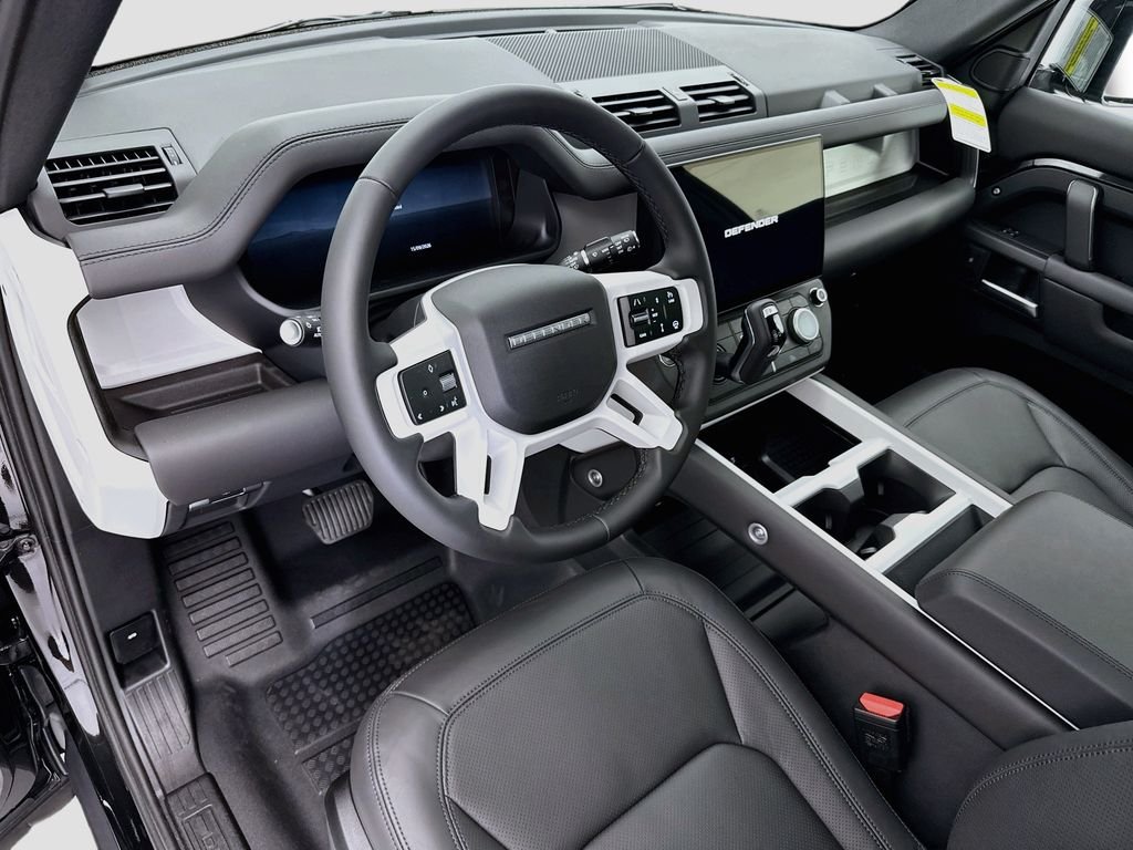 New 2026 Santorini Black Land Rover S image 10