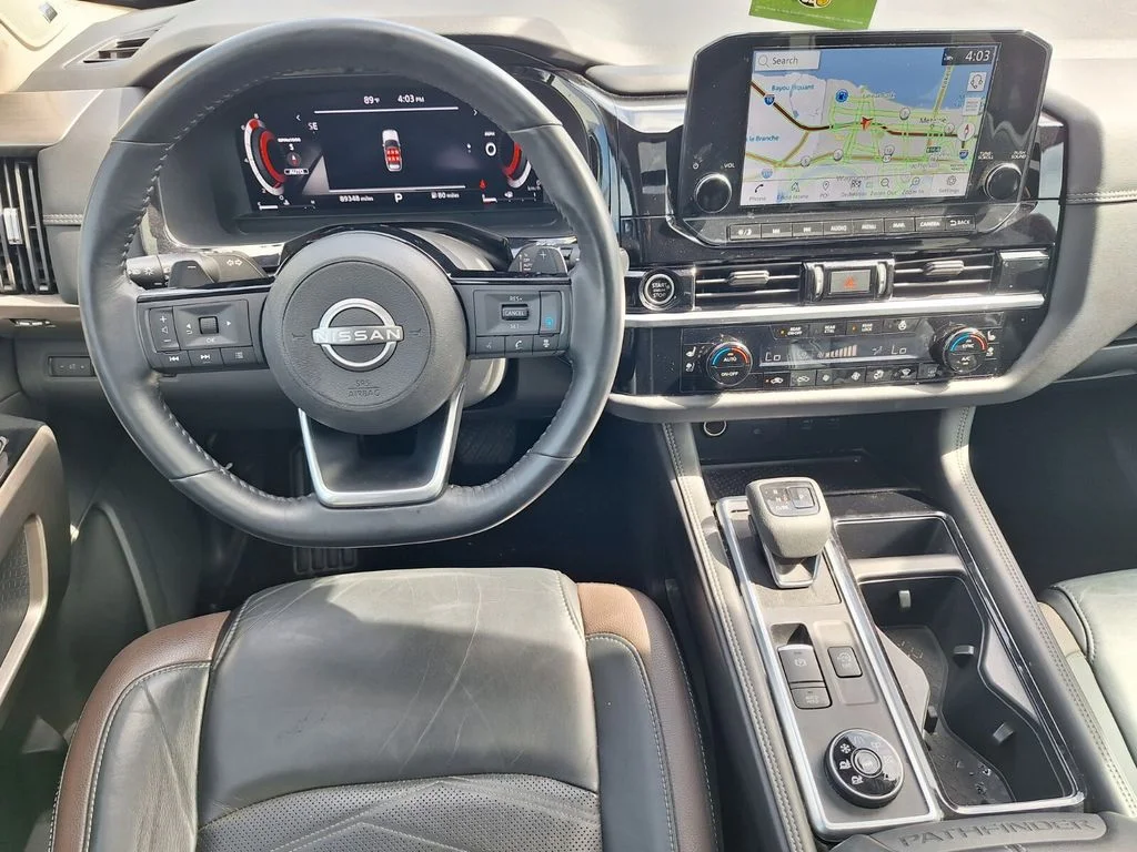 Used 2023 Red Nissan Platinum image 22