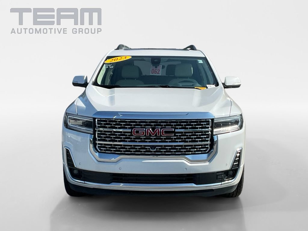 Used 2023 White Frost Tricoat GMC Denali image 2