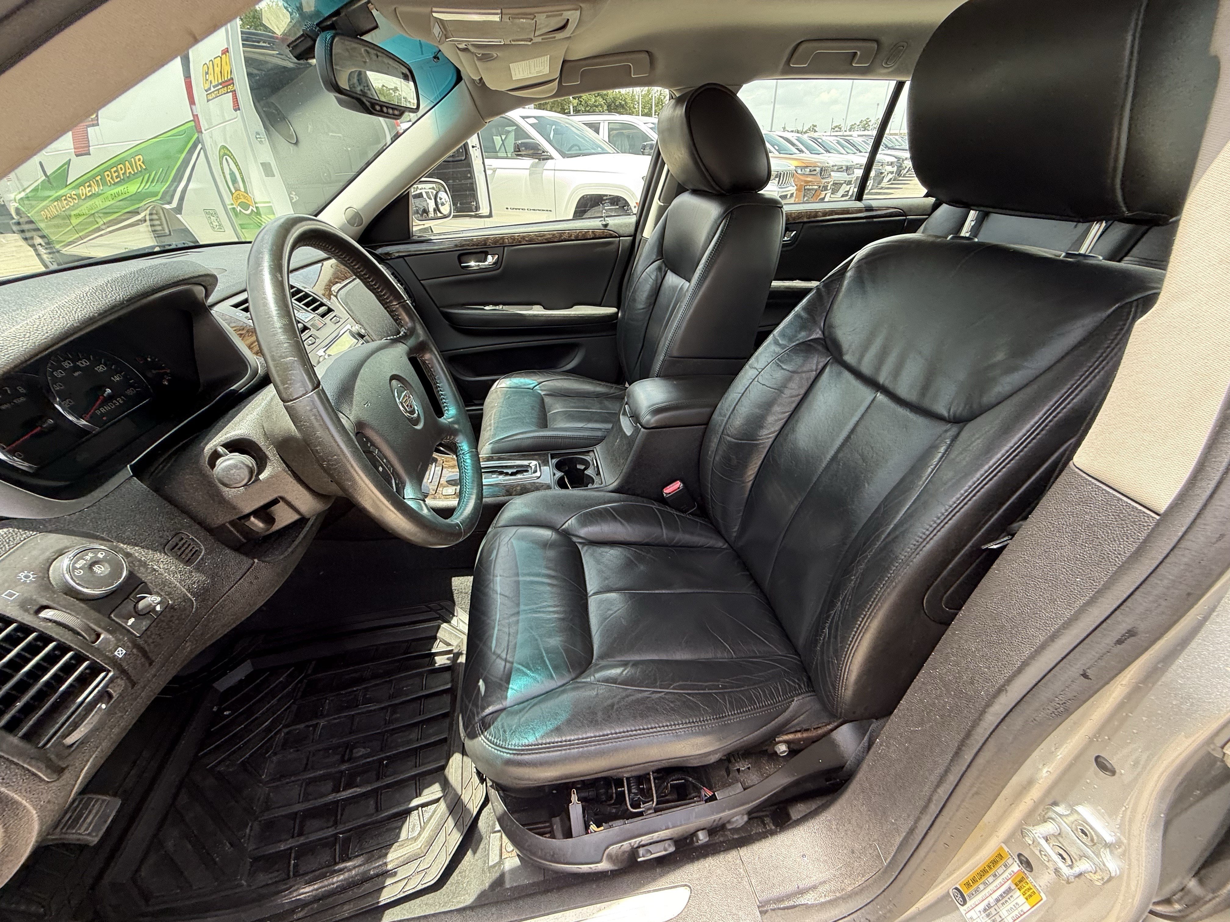 Used 2010 Radiant Silver Cadillac w/1SA image 25