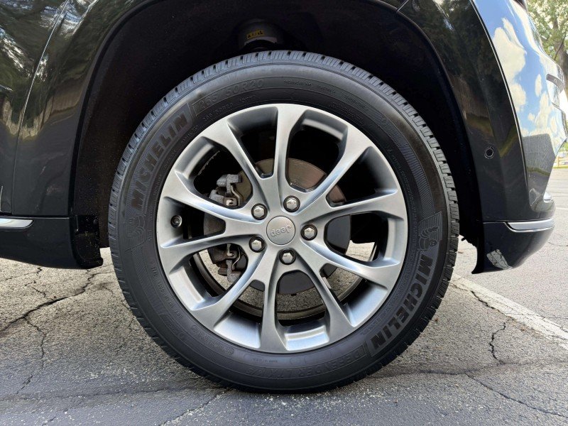 Used 2019 Black Jeep Summit image 31