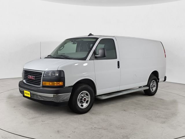 2024 GMC Savana 2500's photo