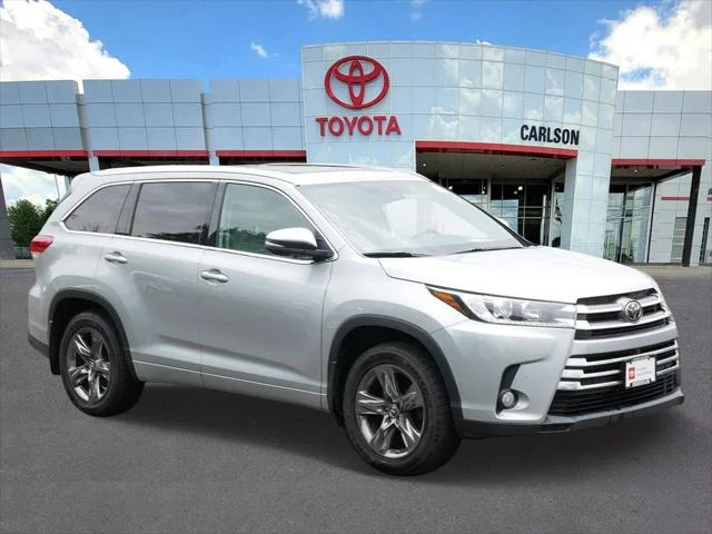 Certified 2018 Toyota Highlander Limited Platinum with VIN 5TDDZRFH5JS805287 for sale in Minneapolis, Minnesota
