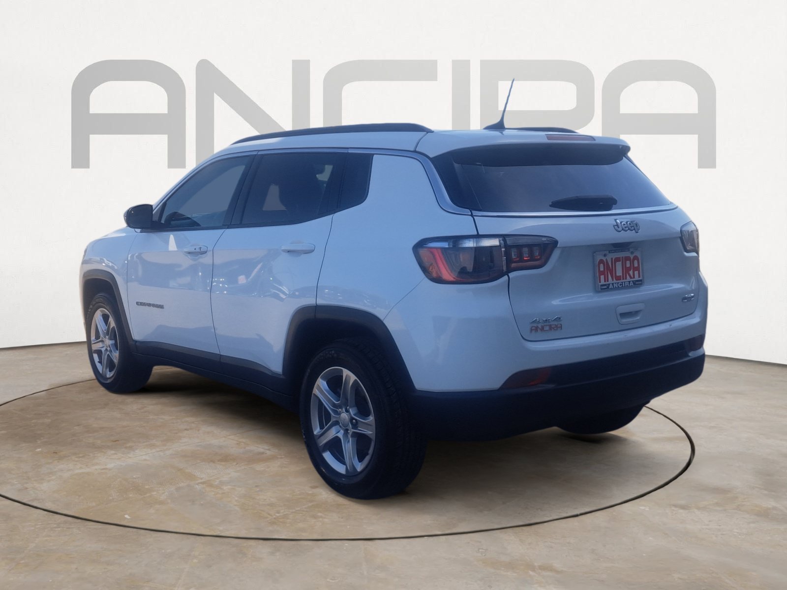 Used 2024 Bright White Clearcoat Jeep Latitude image 8