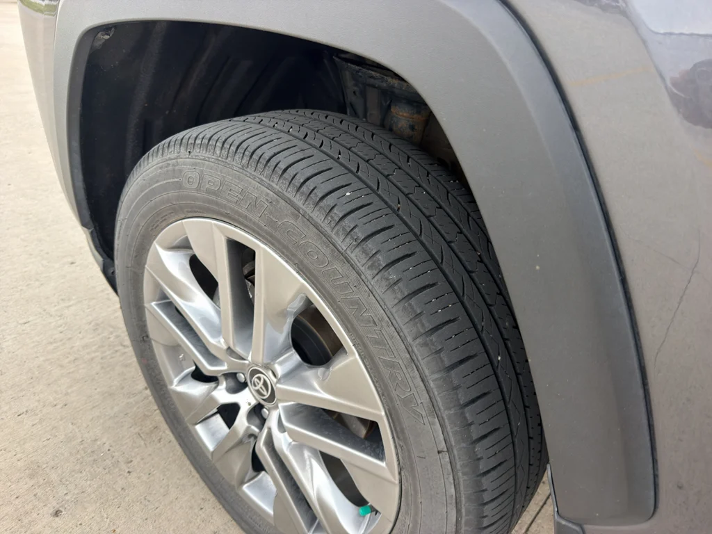 Used 2023 Magnetic Gray Metallic Toyota XLE Premium image 9