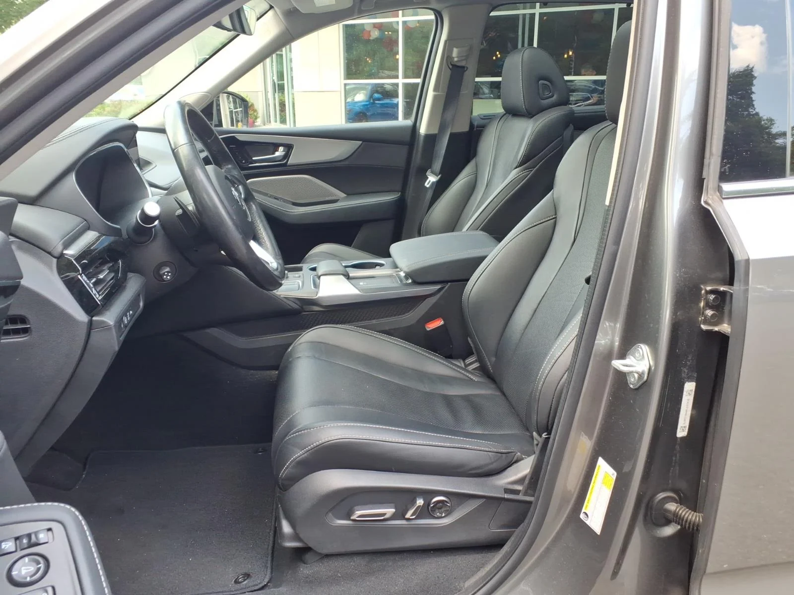 Used 2024 Liquid Carbon Metallic Acura SH-AWD TECH image 18