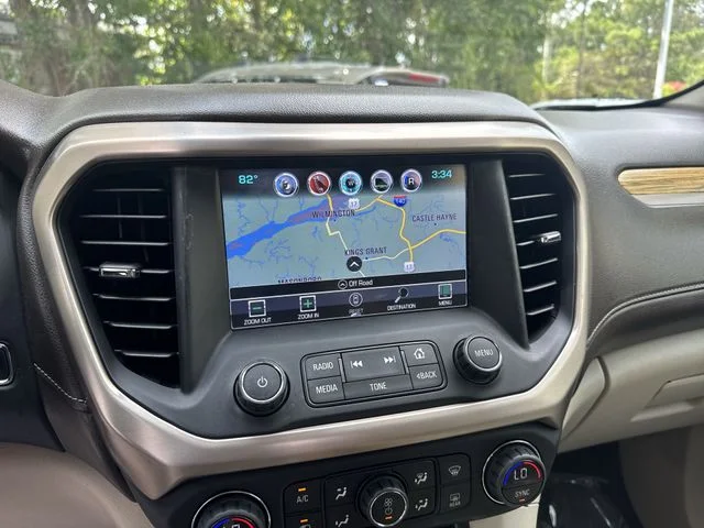 Used 2018 White GMC Denali image 24