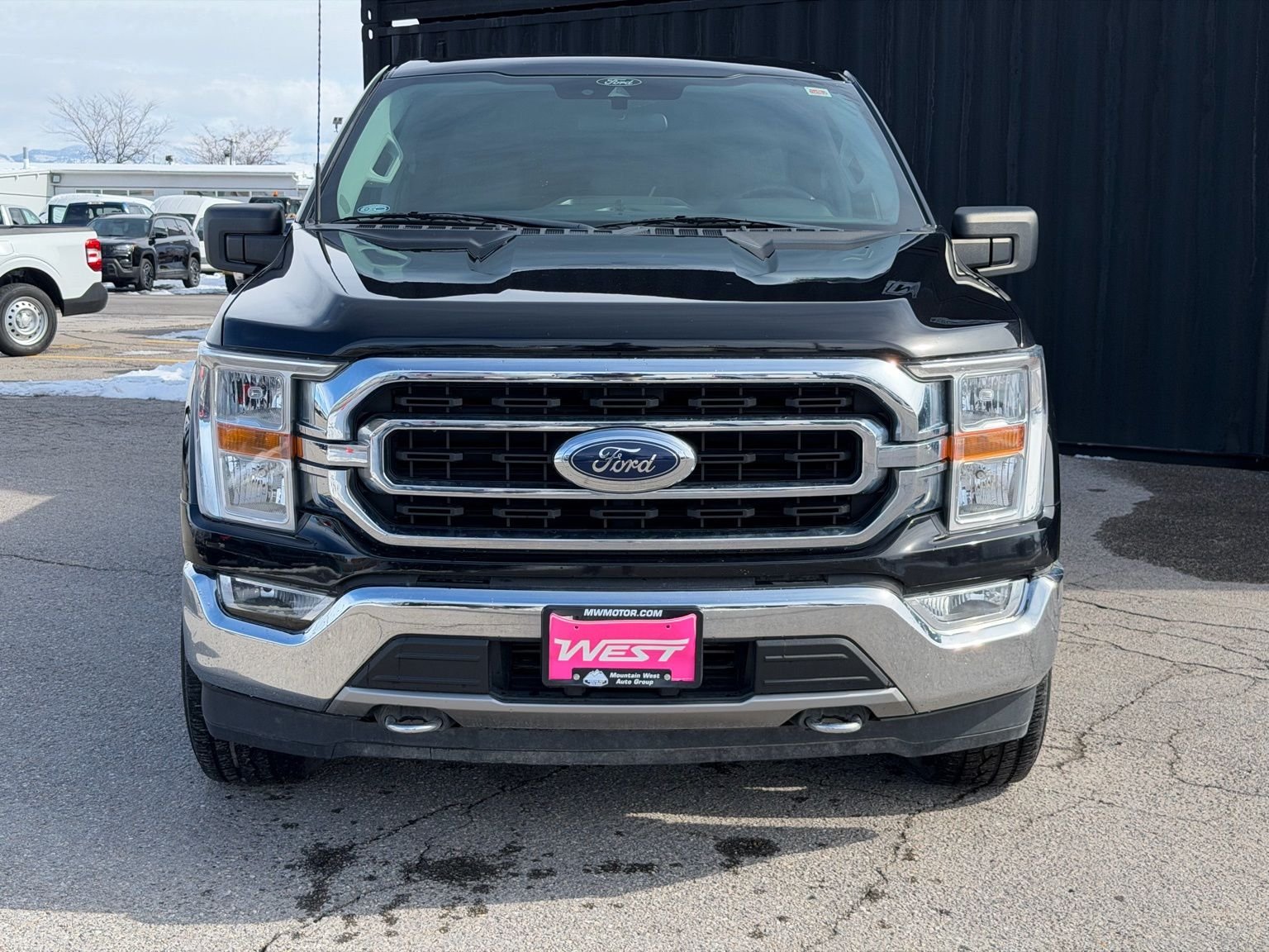 View vehicle photo 3